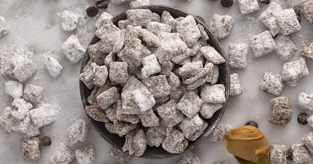Minute Muddy Buddies: Quick & Easy Holiday Snack Recipe